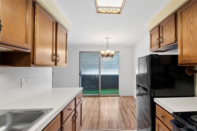 Photo - 325 Village Blvd N