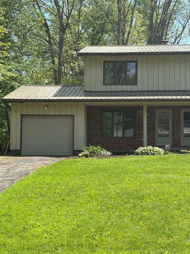 Photo - 2410 Hillcrest Dr Unidad 2410 Hillcrest Drive