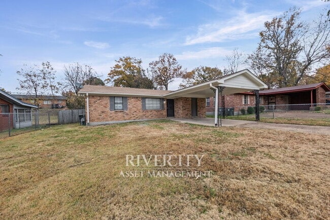 Building Photo - Frayser Beauty!!!!! Section 8 Welcomed!!!!