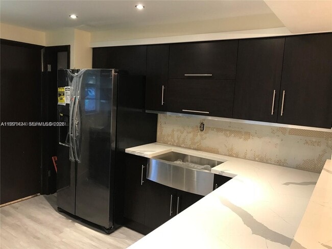 Photo - 1540 NE 191st St Unit 125