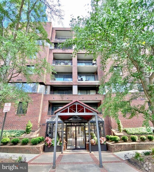 Building Photo - 1600 Prince St Unit 104 Rental