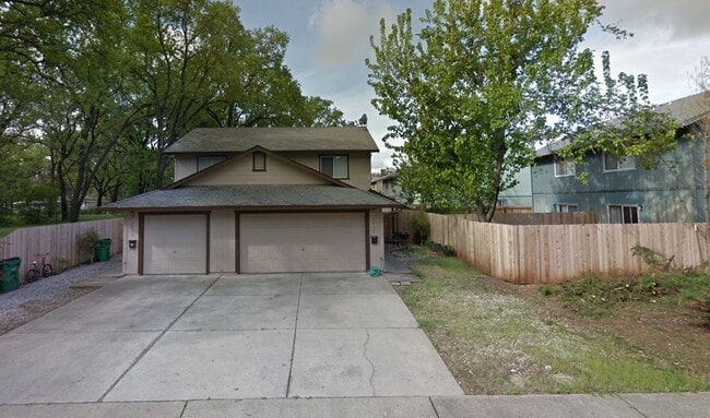 Building Photo - 2922 Ventura St Rental