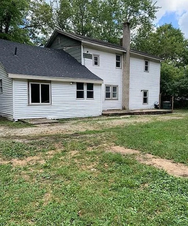 8825 Meeker Rd