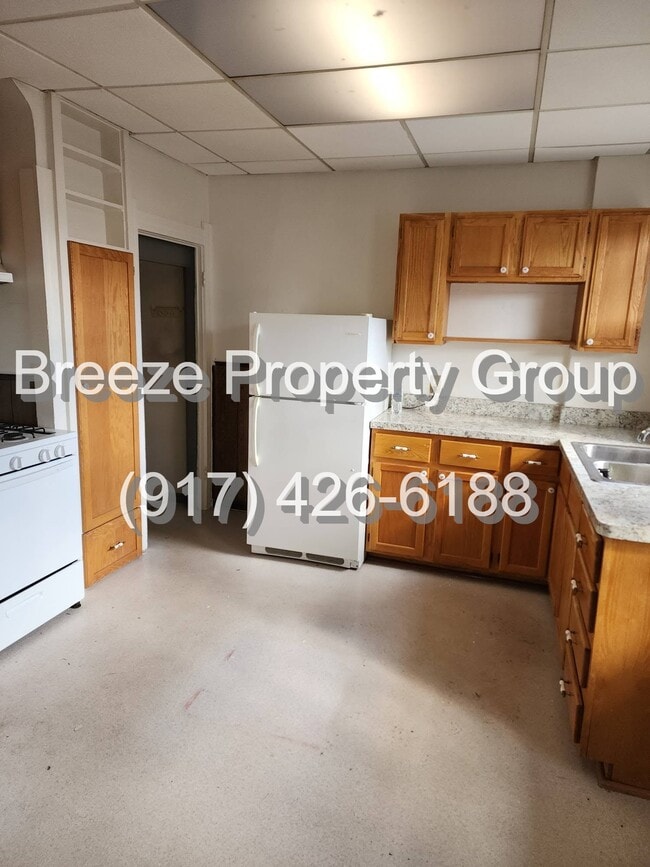 Photo - 1508 Albert St