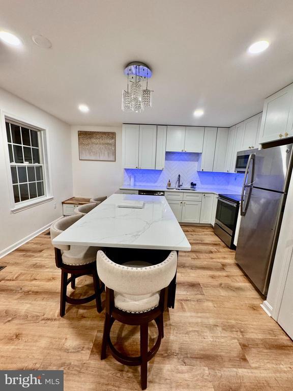 Photo - 597 Primus Ct