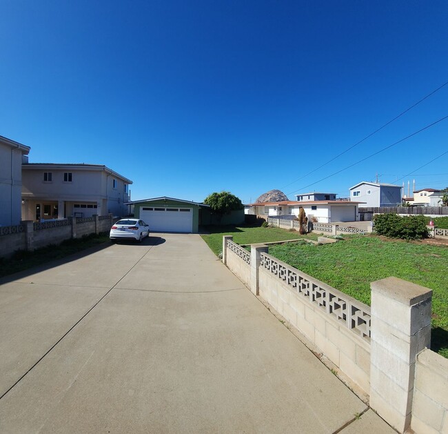 Building Photo - THOSE MORRO BAY VIEWS! Bright and Airy 2 b...