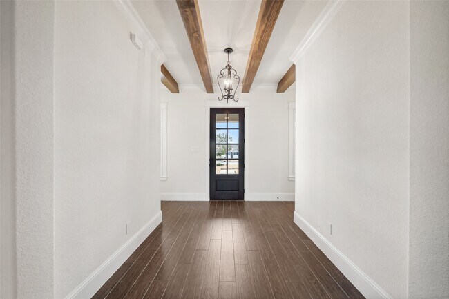 Photo - 2149 Rope Maker Rd