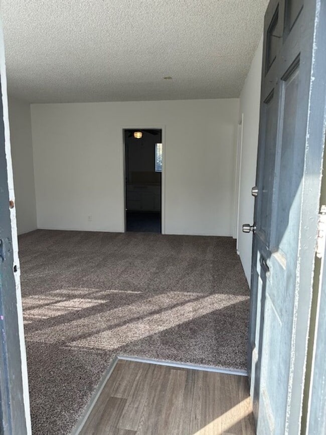 Photo - 16958-16960 Brighton Avenue Unit 16960