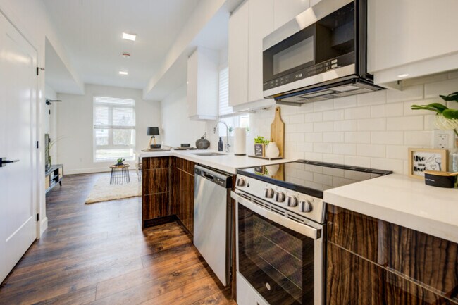 Photo - 132 Woolwich St