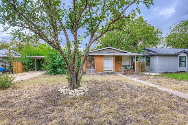 Photo - 1423 Westmoor Dr