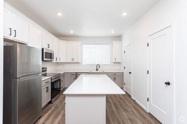 2BR, 2.5BA - 1,317SF - Kitchen