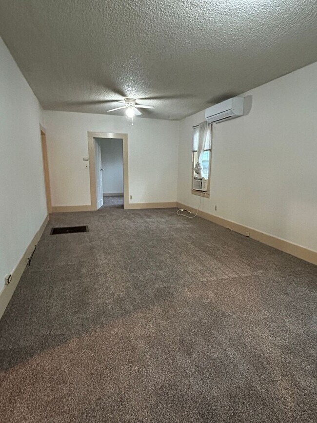1823 Mulberry St Unidad 1 - Front House