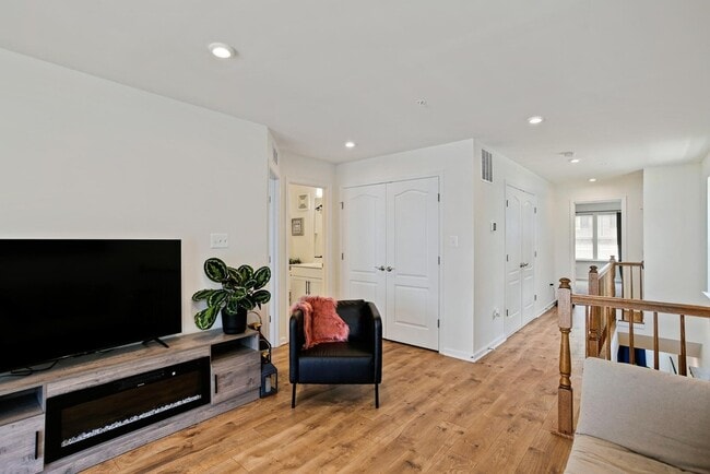 Photo - 9378 Seney Ln