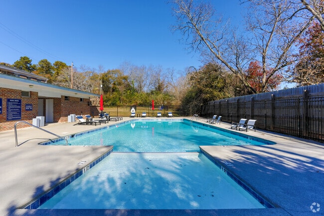 Exterior Amenities Photo