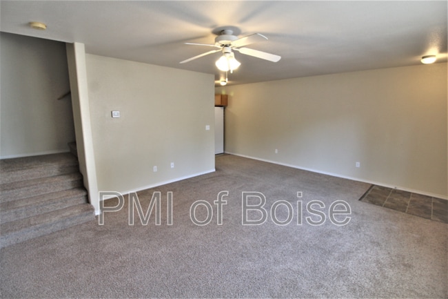 Photo - 1031 E Iowa Ave