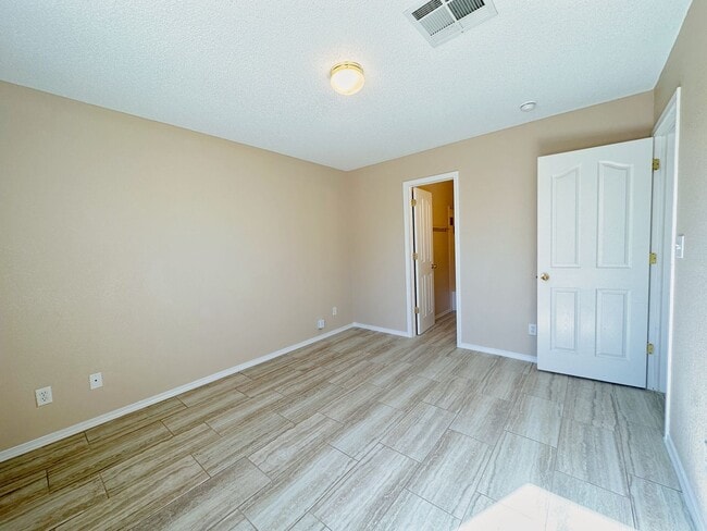 Photo - Eastside 3 Bedroom 2 Bath