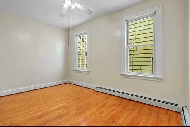 270 Stevens Ave