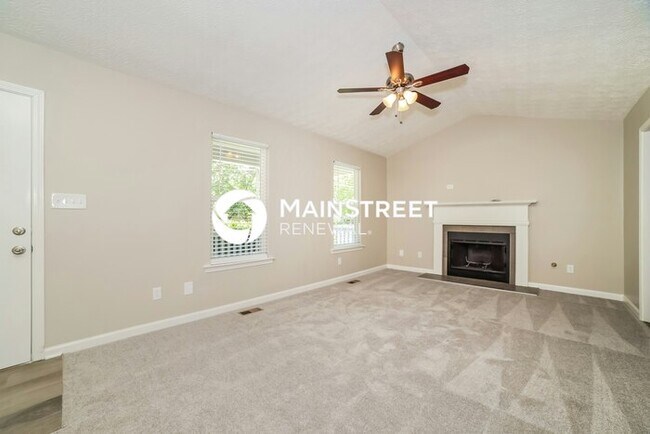 Photo - 3 Bedroom Pet-Friendly Home in Dallas, GA with Main Street Renewal