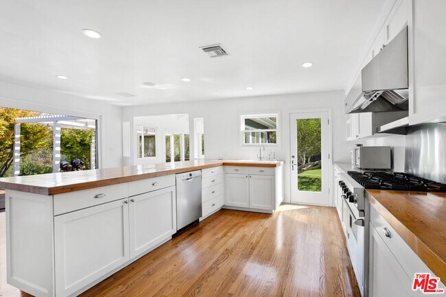 Photo - 6644 Wildlife Rd