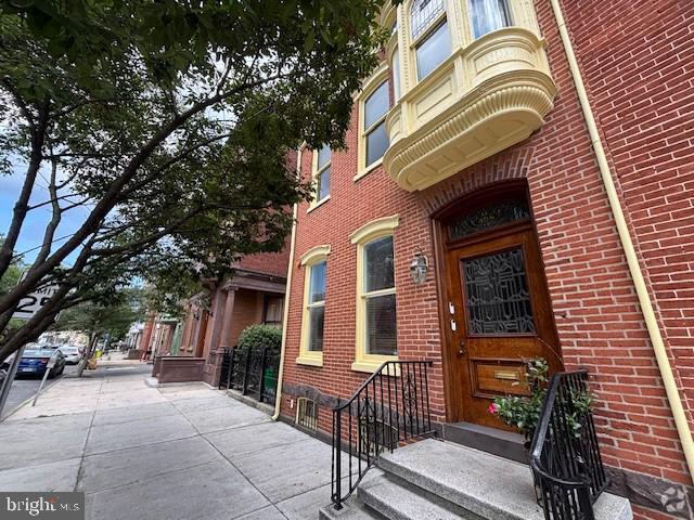 Building Photo - 458 W Market St Rental