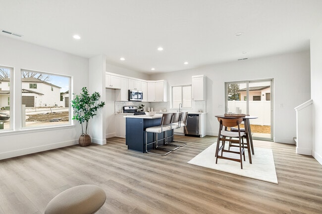 Photo - 1074 S Underwood Pl