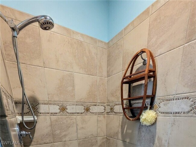 Photo - 9081 Albion Ln S Unidad 6505