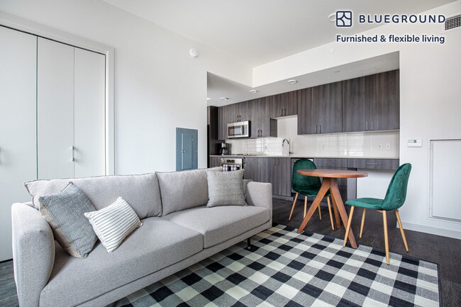 Photo - 2015 2nd Ave Unidad FL5-ID73