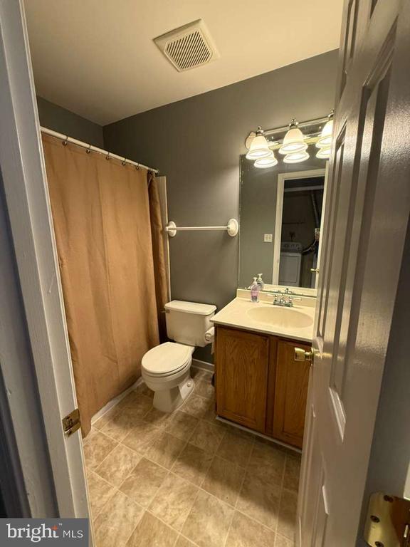 Photo - 11058 Lee St