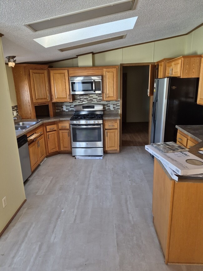 Photo - 134 Paddock Cir