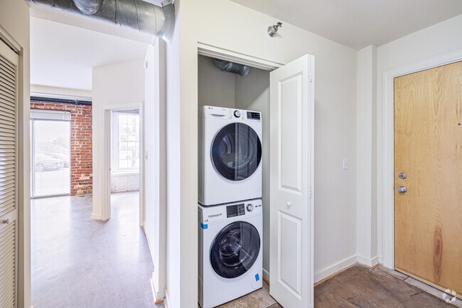 2BR, 2BA - 980SF - Laundry - The Lofts at Shiplock Watch
