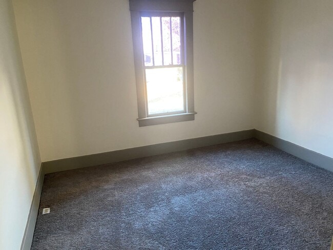 Photo - 606 W Cherry St