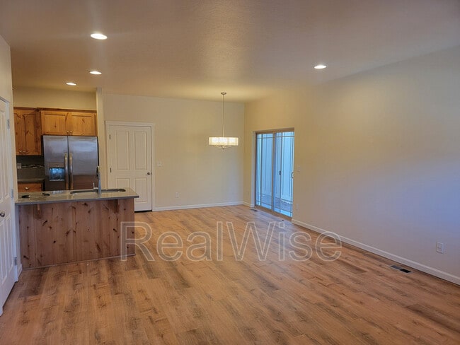 Photo - 170 NW 30th St