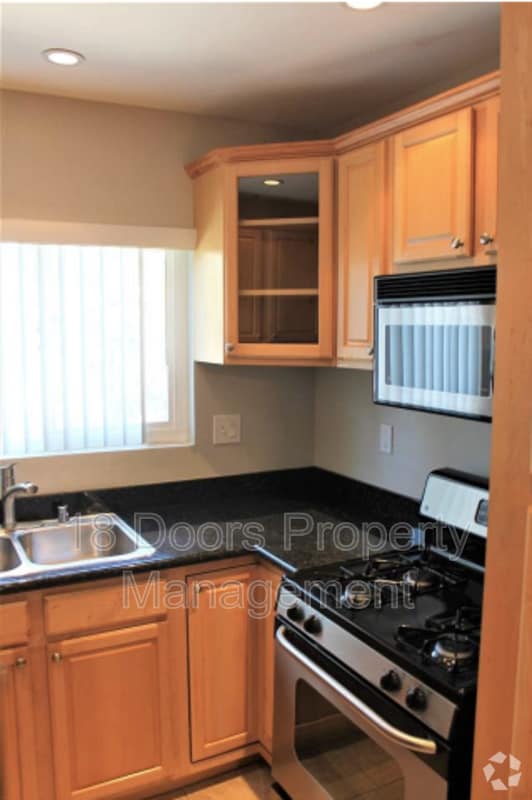 Building Photo - 4747 Hamilton St Unit 20 Rental