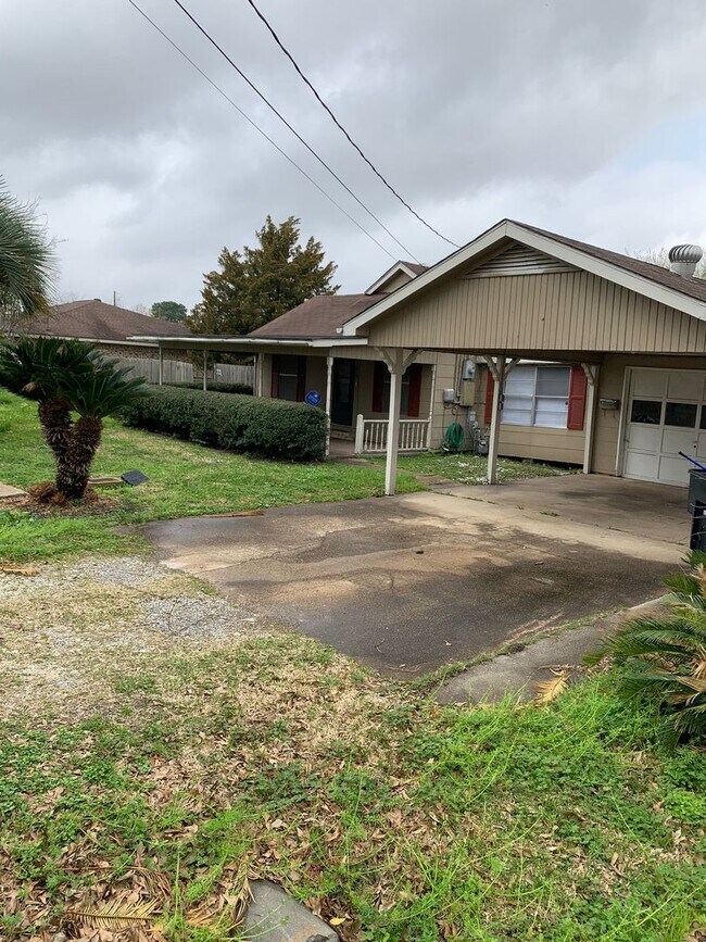 Photo - 4700 Beaumont Ave