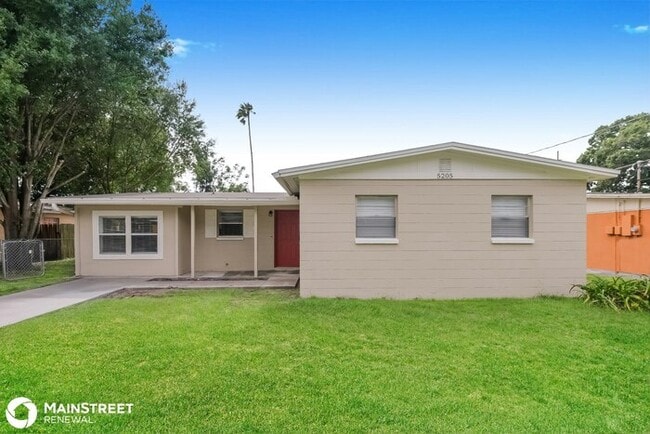 5205 S 84th St, Tampa, FL 33619 - 5205 S 84th St, Tampa, FL 33619