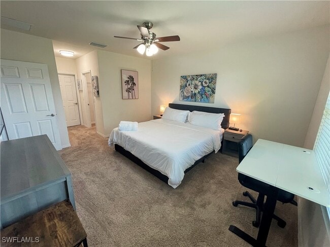 Building Photo - 604 SW 26th St