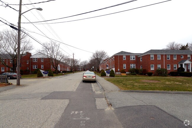 Shawomet Gardens - Shawomet Gardens