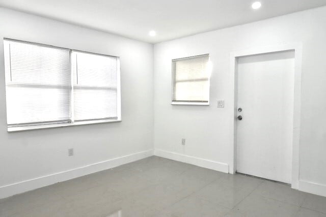 Photo - 724 NW 3rd Ct