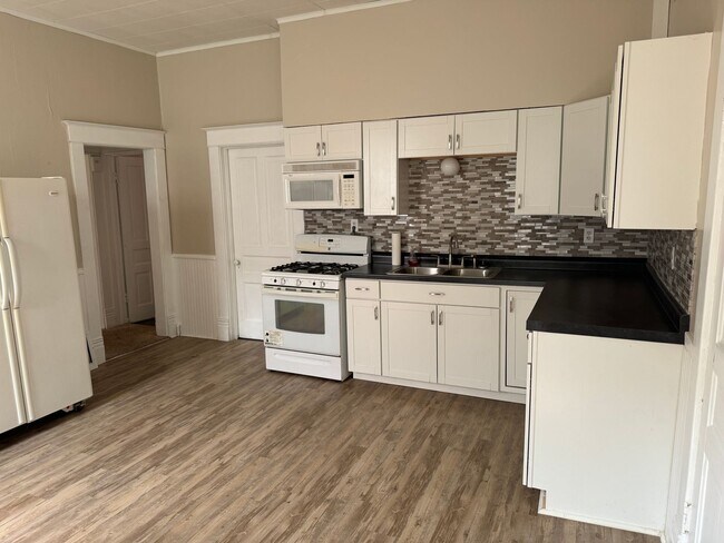 Photo - 2009 Mitchell Ave House