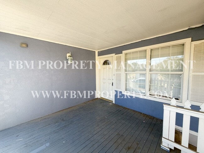 Photo - 102 Sunset Cir