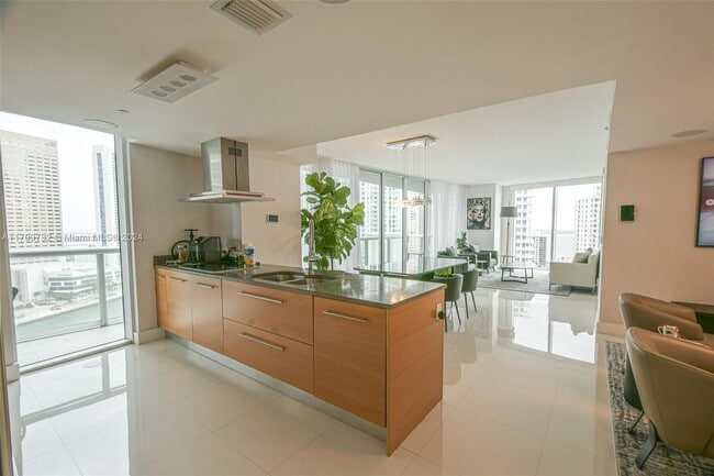 Photo - 495 Brickell Ave Unit 1902