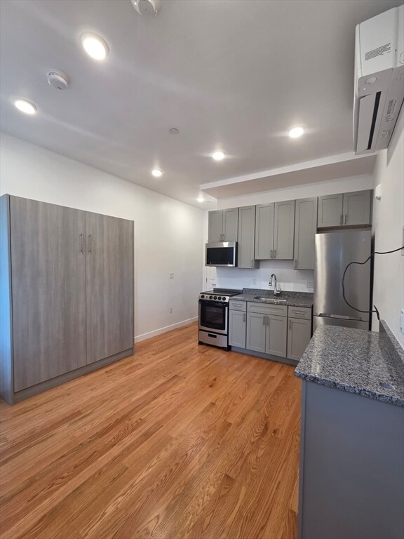 Photo - 165 Hawthorne St Unit 304