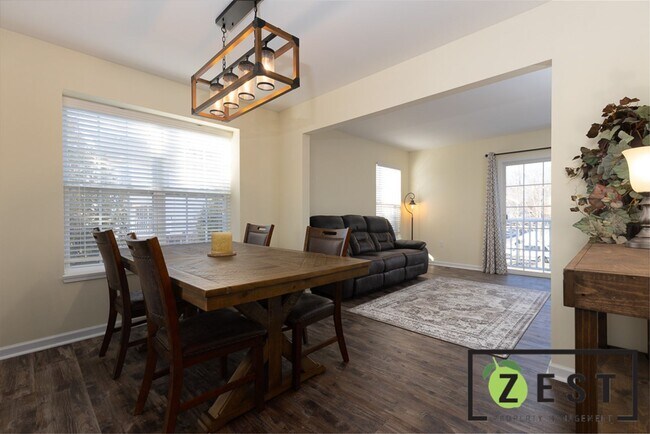 Photo - 3152 Torrent Ln