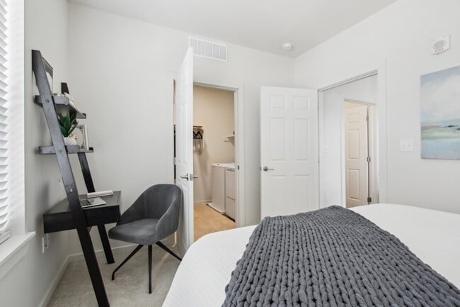 Photo - Village at Thorncreek