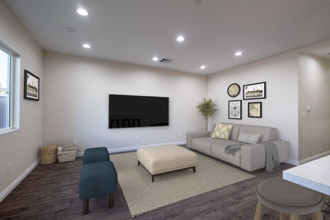 Photo - 19203 Lemay St