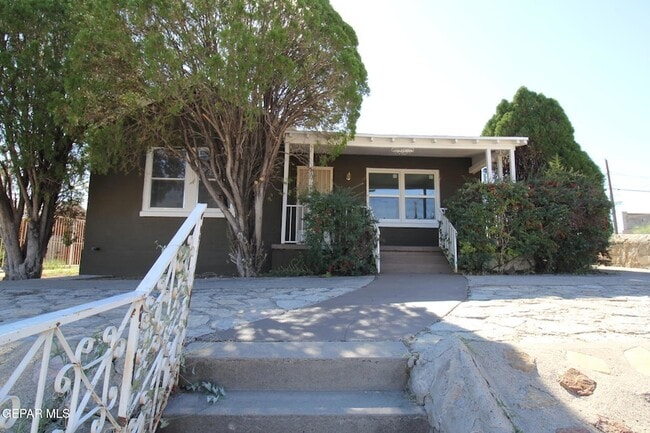 Building Photo - 3200 Richmond Ave