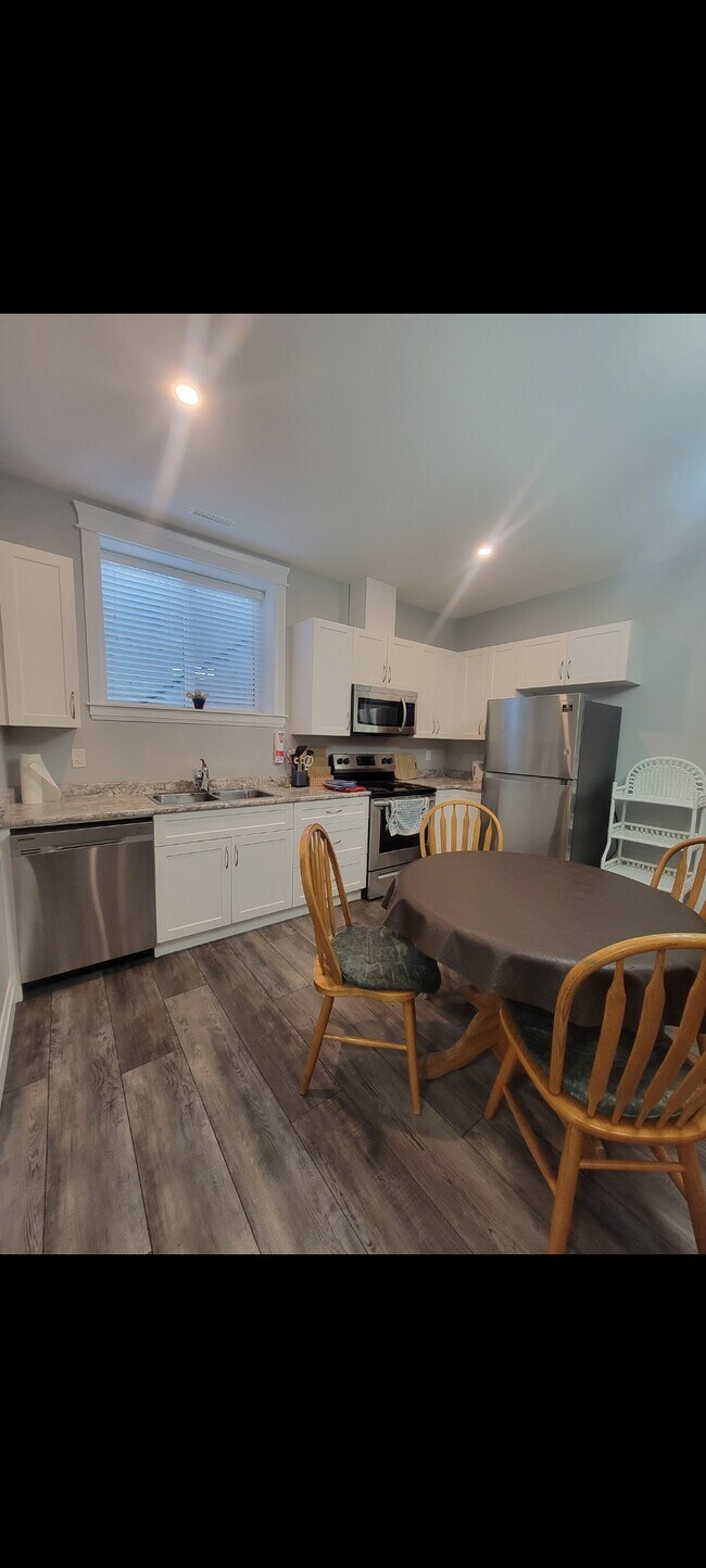 Photo - 10186 Royalwood Blvd