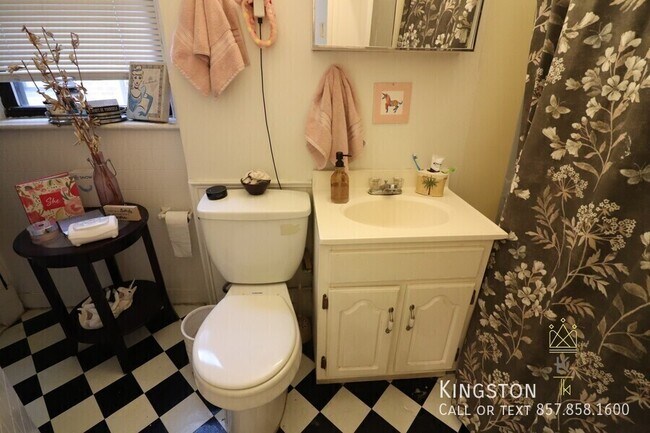 Photo - 1963 Commonwealth Ave Unidad 5R