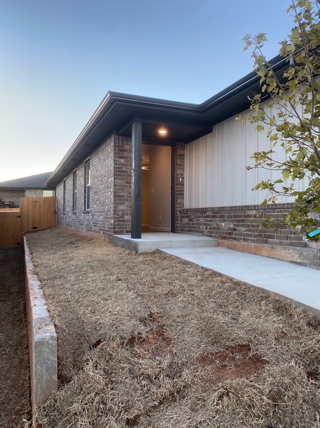 Building Photo - 11309 Breckenridge Dr