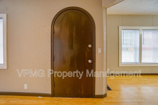 Photo - 2901 Fruit Valley Rd
